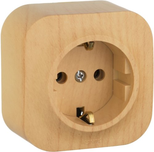 Розетка с заземлением накладная Legrand Quteo 1-м. дерево картинка